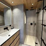 Luxueux T4 - Lac 5 Min - Parkings Privatifs - Vue Lac Et Montagne *